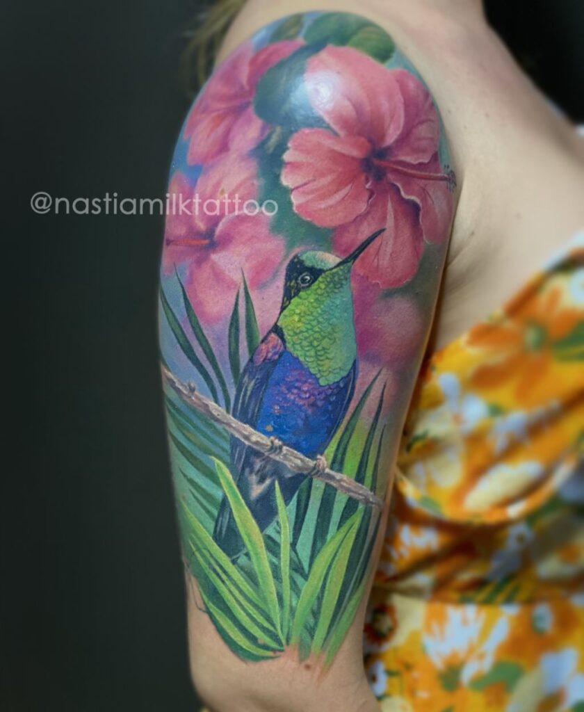 Tatuaż realistyczny - kwiaty